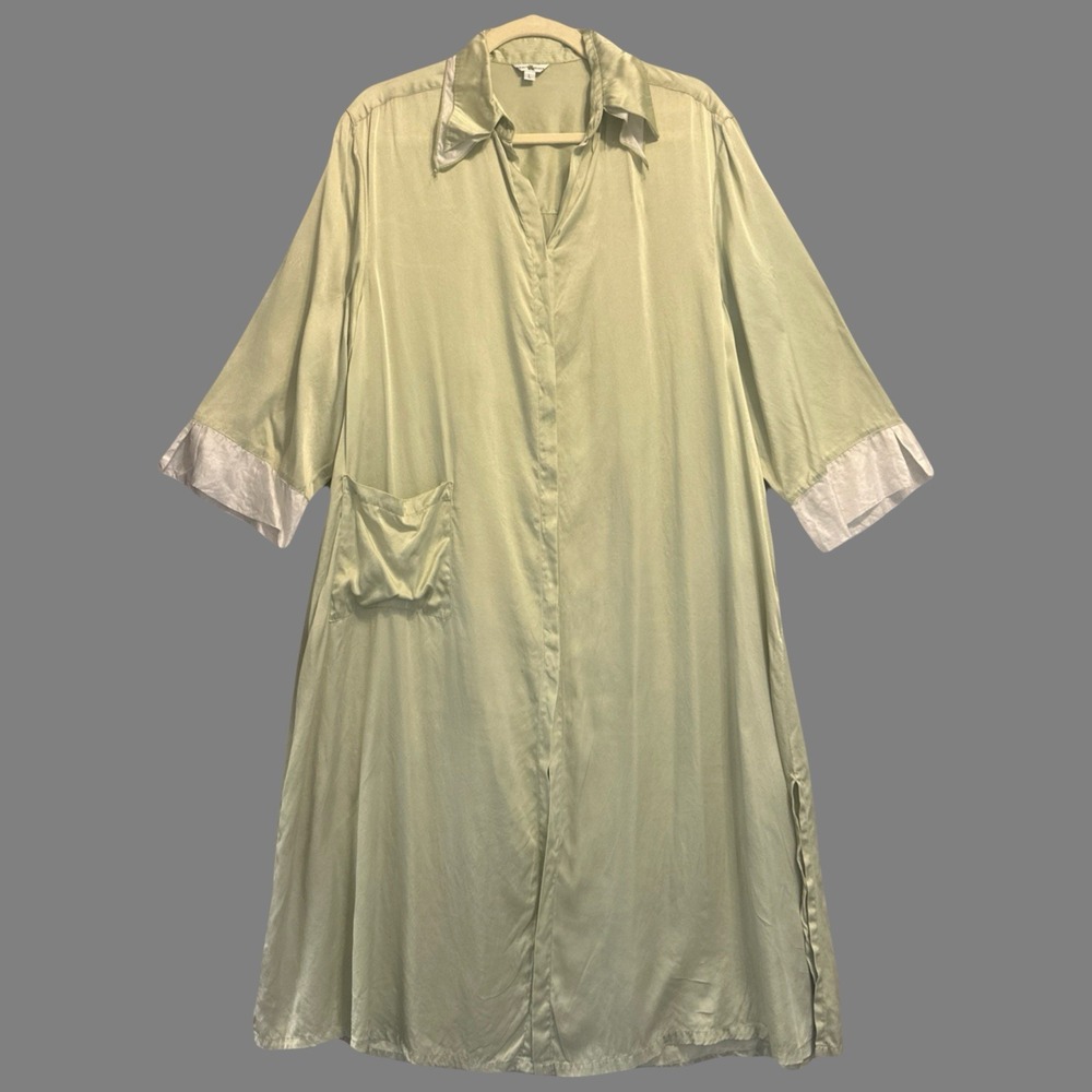 Kumi Kookoon 100% Silk Size Large Green Nightshirt Button Up Robe Kaftan Luxury